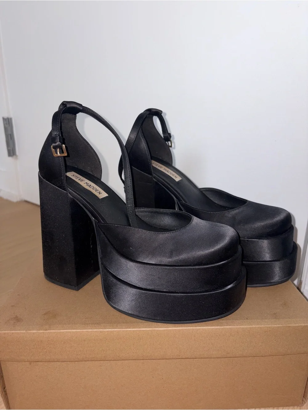 Steve Madden fun sexy